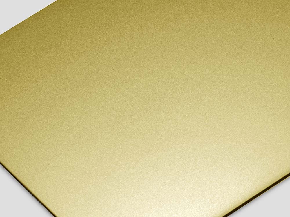 Beads 3 gestraald RVS met gouden PVD Gold-TiN coating, plaat in perspectief