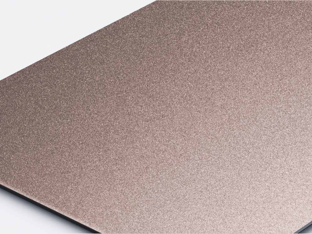 Beads 7 patroon in RVS met bruinbeige PVD Bronze-TiN coating, plaat in perspectief