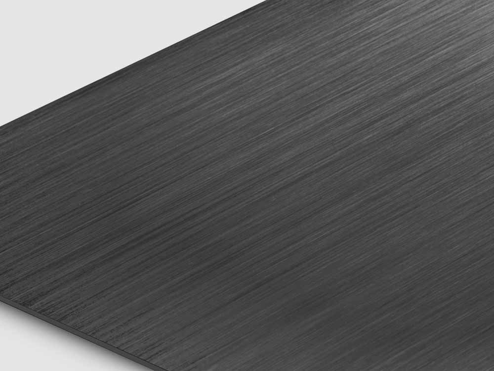Hairline 1 RVS plaat met diepzwarte PVD Black-TiN coating, plaat in perspectief