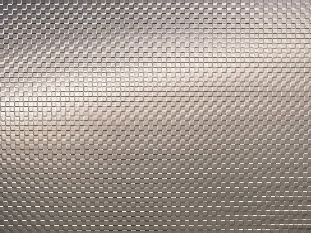 Karo patroon in RVS met warme beige Bronze-TiN coating