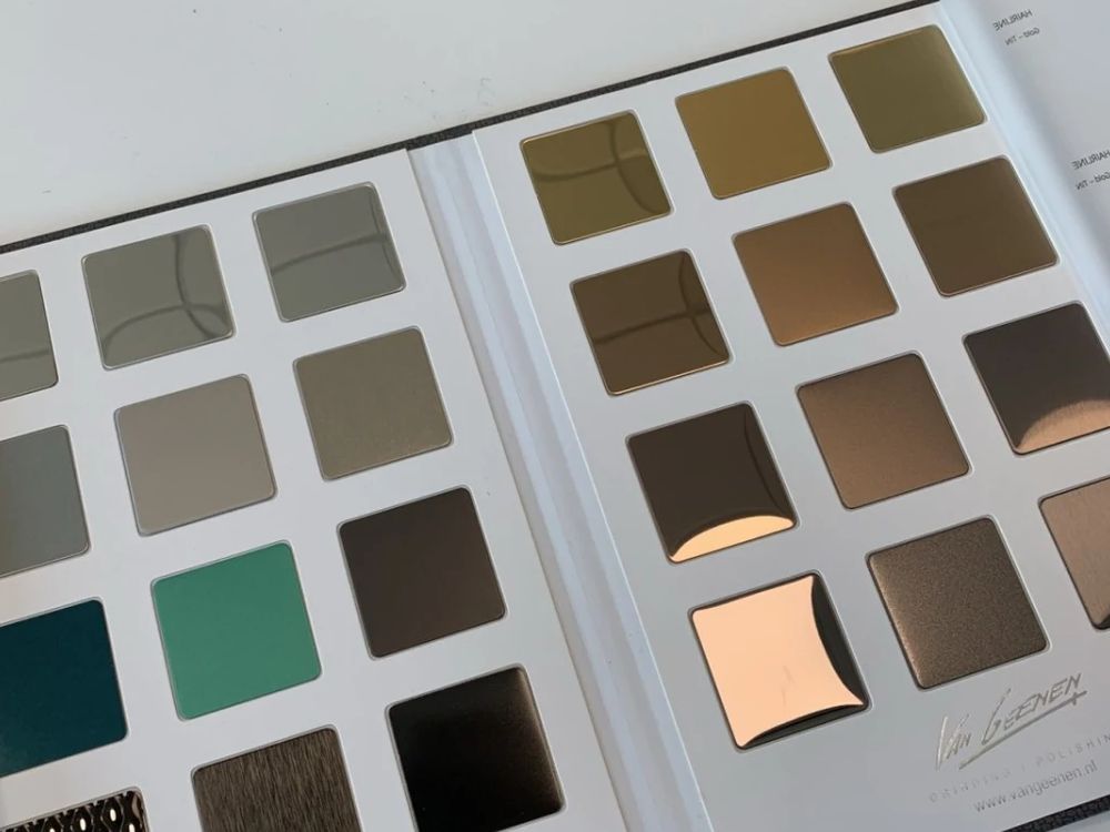 Afwerkingsmonsters, monsterboek met hairline-swatches